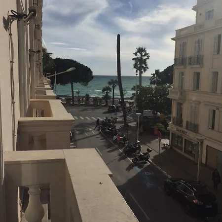 Palais Miramar * Cannes